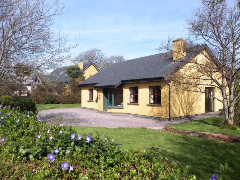 Dingle Town Self Catering Emlagh Milltown Cottages